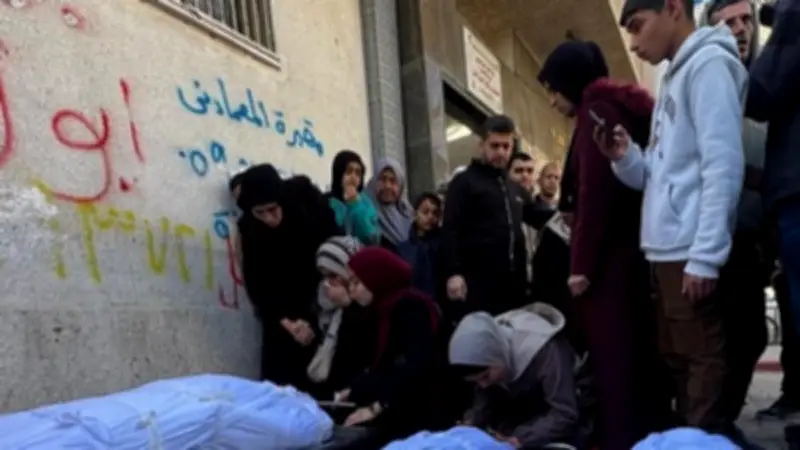 استشهاد 4 فلسطينيين في قصف إسرائيلي على شقة ومركبة بغزة