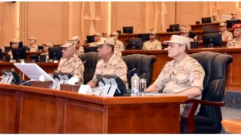 وزير الدفاع يشهد المرحلة الرئيسية لمشروع صمود 4 لمراكز القيادة التعبوي