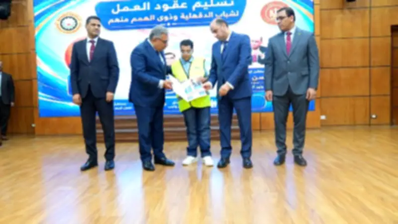 وزير العمل: 4 مراكز تدريب ووحدتان متنقلتان لتأهيل شباب الدقهلية لسوق العمل