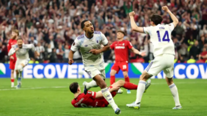 إيمري يقود أستون فيلا لتحقيق لقب الدوري الأوروبي بعد 44 عامًا
