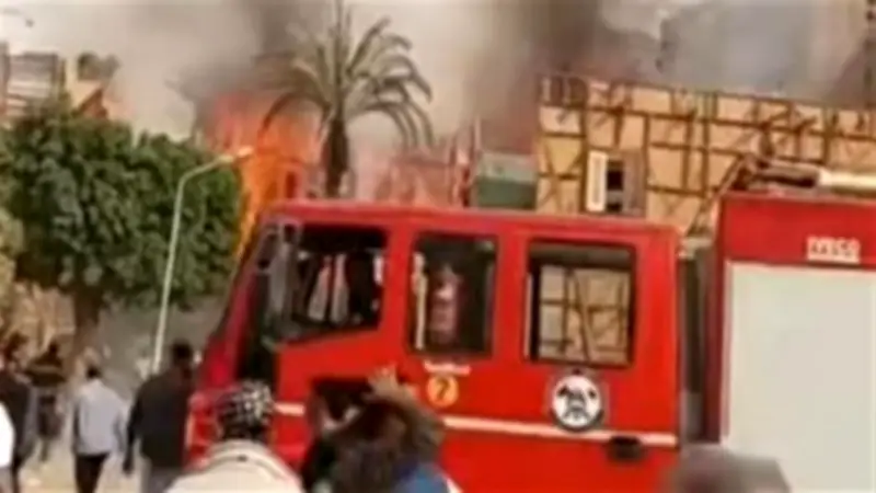 إصابة 5 أشخاص بحروق في حريق منزل بقرية النغاميش في سوهاج