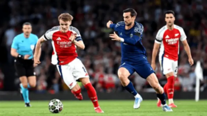 أرسنال يتصدر الدوري الإنجليزي بفارق 5 نقاط عن السيتي قبل موقعة بورنموث
