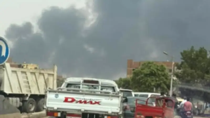إصابة 5 في حريق مخزن بطاريات وإطارات بقليوب و4 في حادث تصادم
