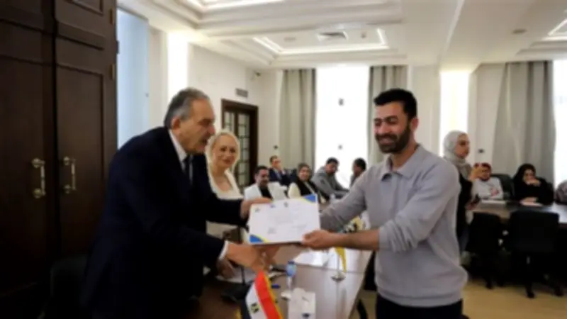 الغرفة التجارية بالإسكندرية تكرم 50 خريجًا في ختام برنامج فرصتي التدريبي