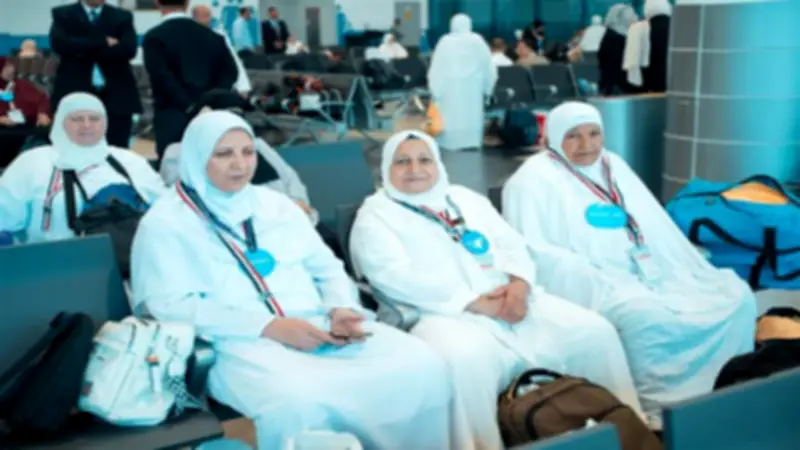 5658 حاجاً يغادرون مطار القاهرة اليوم إلى السعودية عبر الجسر الجوي