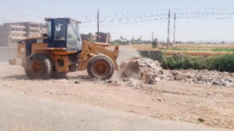 محافظ أسيوط: حملات النظافة مستمرة بأبنوب ورفع 58 طن مخلفات