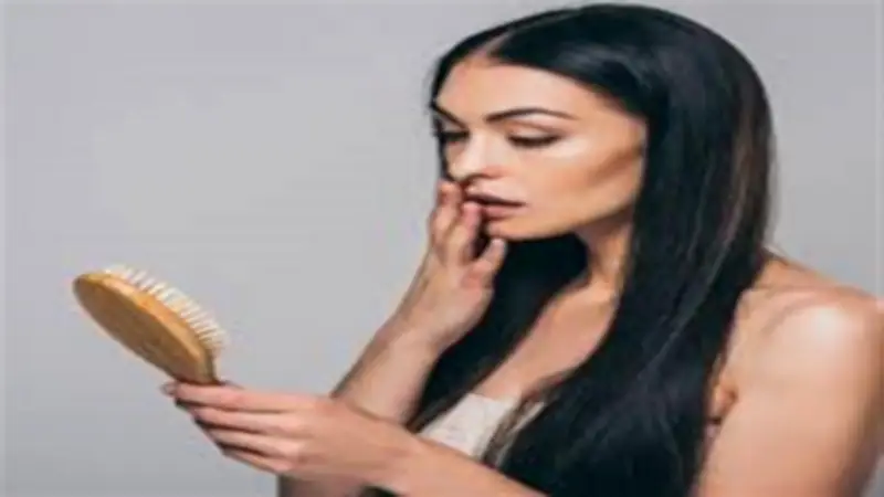 ليس مجرد إجهاد.. 7 أمراض مناعية تسبب تساقط الشعر وتحتاج لعلاج