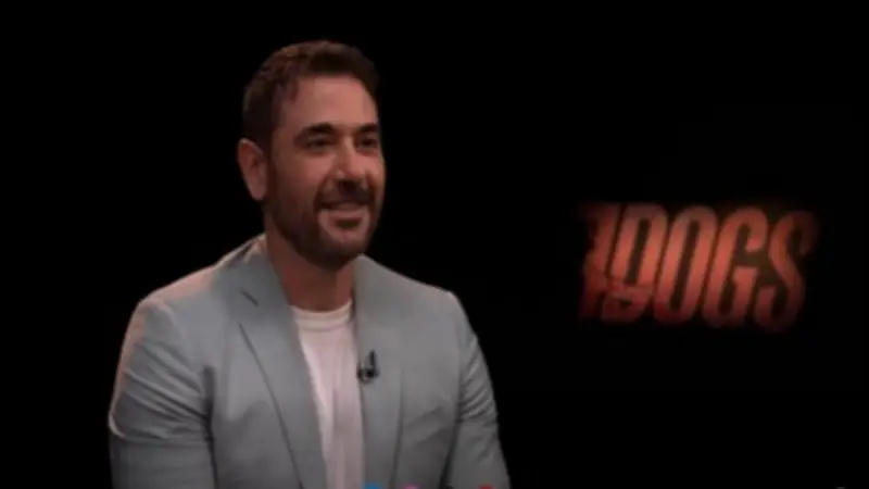 أحمد عز فخور بفيلم 7 Dogs ويشرف بالوقوف أمام مونيكا بيلوتشي