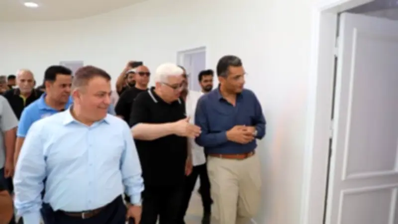 محافظ البحر الأحمر يتفقد 720 وحدة سكنية بالغردقة ويوجه بسرعة الإنجاز