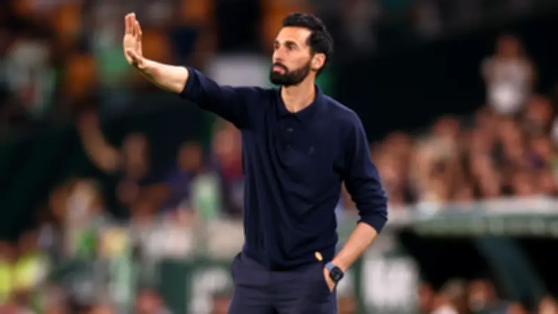 أربيلوا في صدام مع 8 لاعبين في ريال مدريد على غرار تشابي