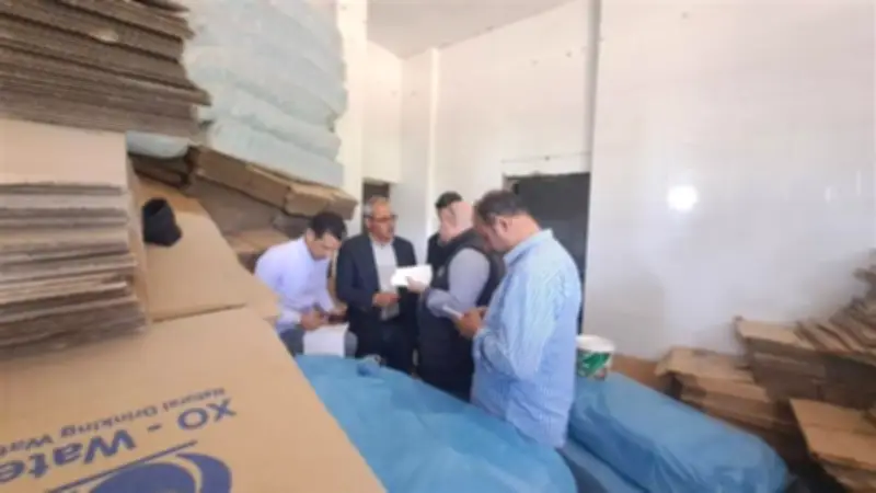 ضبط مصنع مياه غير مرخص في بلطيم والتحفظ على 8 آلاف عبوة مقلدة