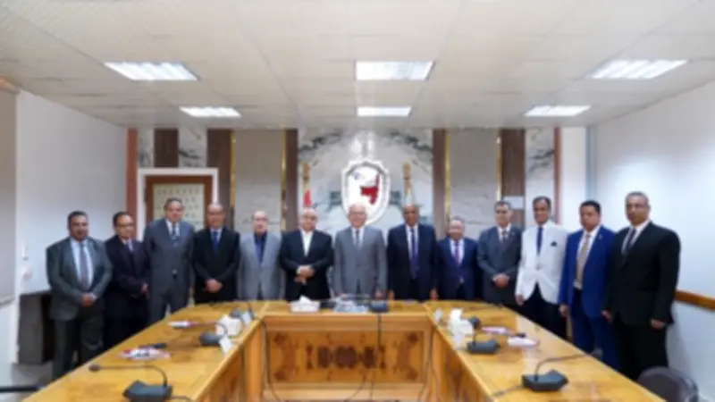 8 أساتذة يتقدمون للترشح لمنصب عميد كلية الآداب بجامعة سوهاج