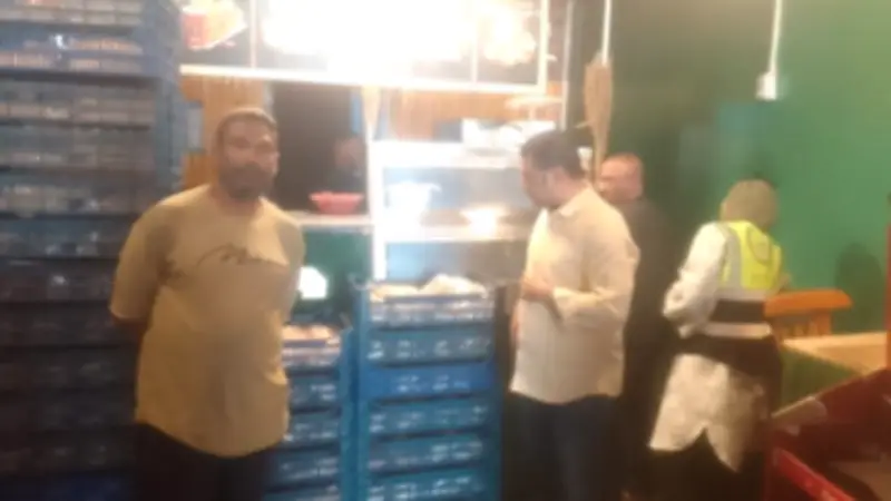 حملة بإسنا تضبط 80 كجم لحوم فاسدة و300 كرتونة سناكس مجهولة المصدر