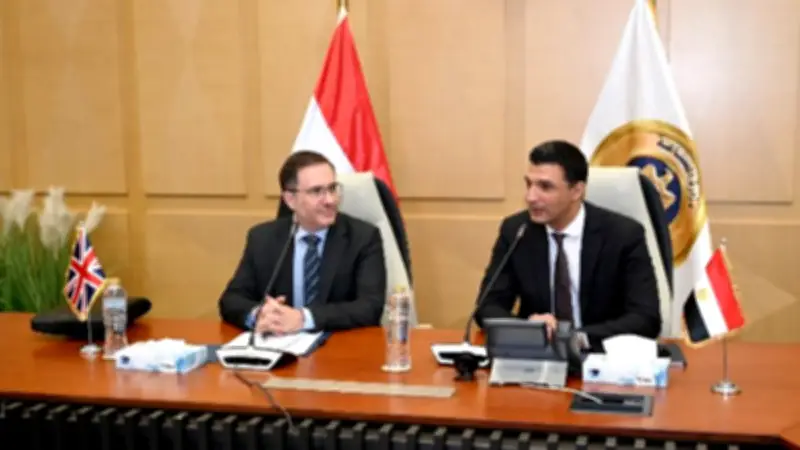 مصر تفتح أبواب الصناعة للاستثمارات البريطانية.. خطط توسع لـ9 شركات كبرى