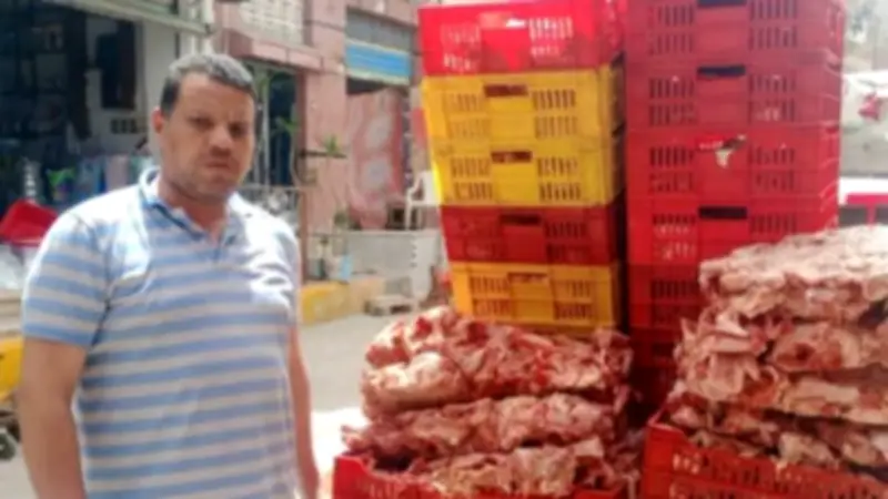 ضبط 915 كيلو من هياكل الدواجن غير الصالحة للاستهلاك بكفر الشيخ