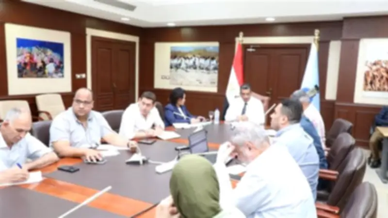 محافظ البحر الأحمر يعلن تسهيل تراخيص المحال العامة والمشروعات الصغيرة