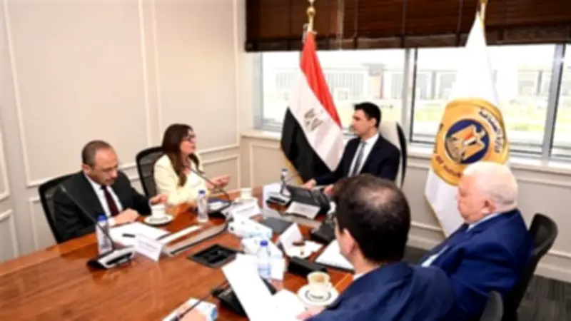 خالد هاشم: الدولة تتبنى استراتيجية متكاملة لتقليل الاعتماد على الوقود التقليدي في إنتاج الكهرباء