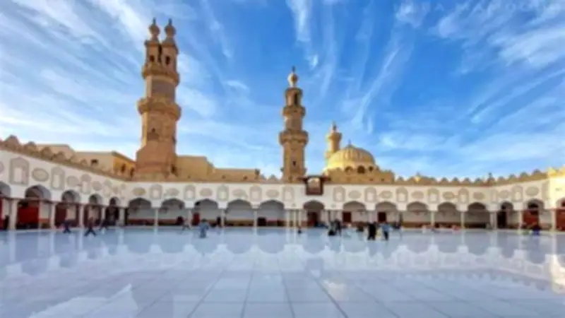 فضل صلاة الجمعة على المسلمين.. تغفر الذنوب وتكفر عنها بشرط اجتناب الكبائر
