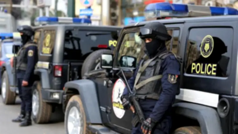 ضبط شخصين لإدارة شركتين وهميتين للنصب على الراغبين في السفر للخارج بالقاهرة