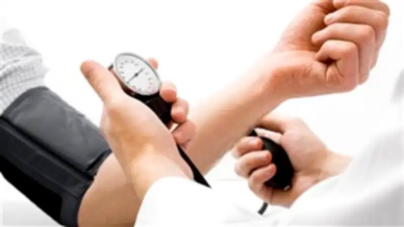 أكلات ممنوعة على مرضى ضغط الدم المرتفع ونصائح للتحكم به