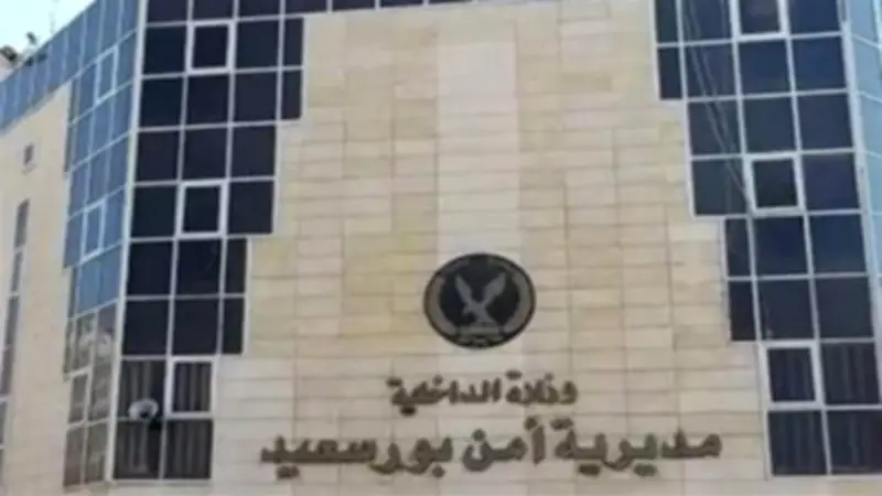 ضبط شقيقتين استولتا على هواتف المواطنين في بورسعيد
