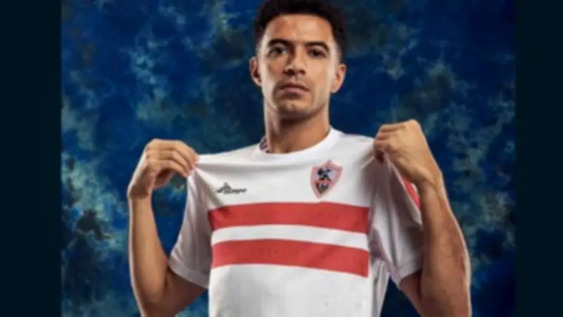 عمر جابر يدعم الزمالك من مدرجات استاد القاهرة قبل قمة الأهلي