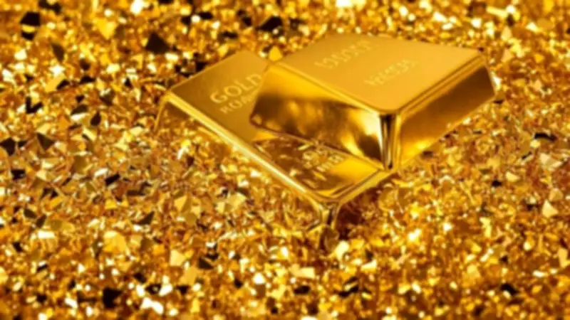 ارتفاع طفيف في عقود الذهب الآجلة وتذبذب الأسعار عالمياً