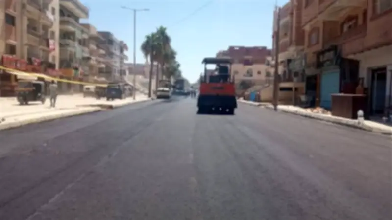 تطوير الطريق المزدوج بمدينة فايد في الإسماعيلية يدخل مرحلته النهائية