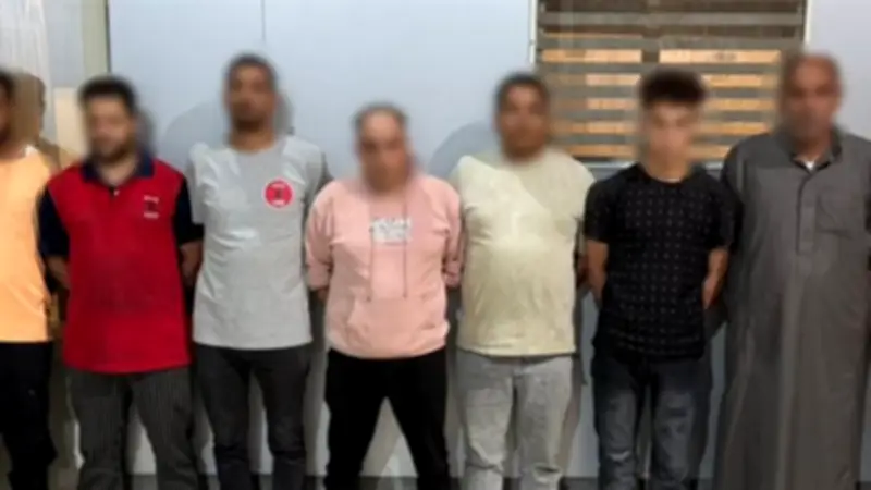 خلاف مالي يتطور لـ"خناقة شوارع" بين عمال مطعم وزبائن في البساتين