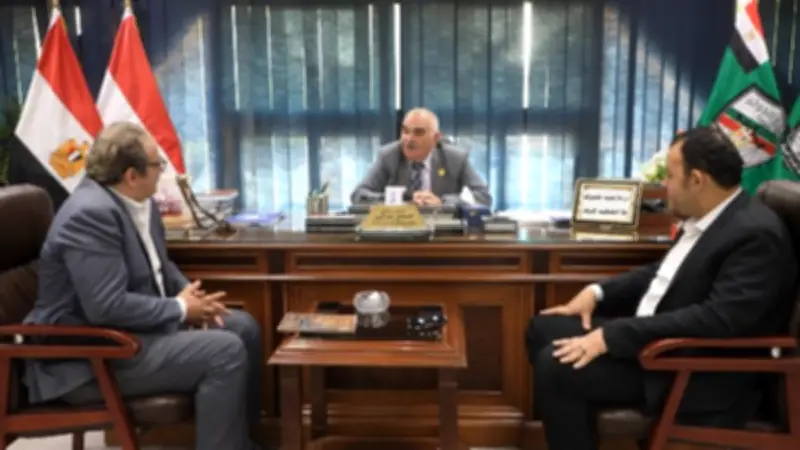 قضايا الدولة تشارك في مؤتمر القانون والطاقة بجامعة عين شمس