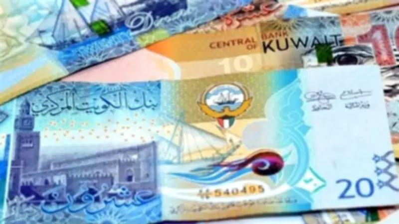 استقرار سعر الدينار الكويتي مقابل الجنيه المصري في البنوك اليوم السبت