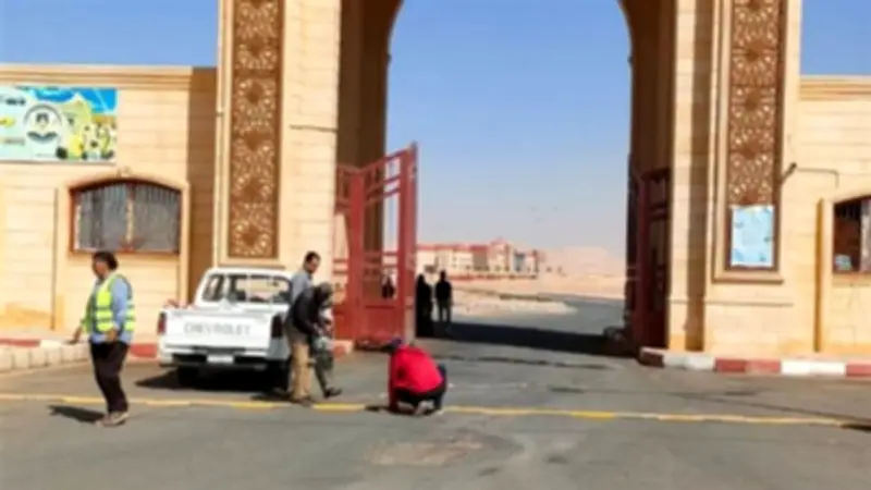 رفع كفاءة الطرق الداخلية بالوادي الجديد في مركزَي الخارجة والداخلة