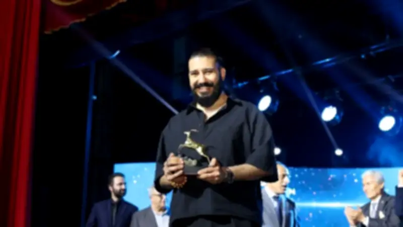 فيلم عائشة لا تستطيع الطيران يفوز بالجائزة الكبرى بمهرجان عنابة السينمائي