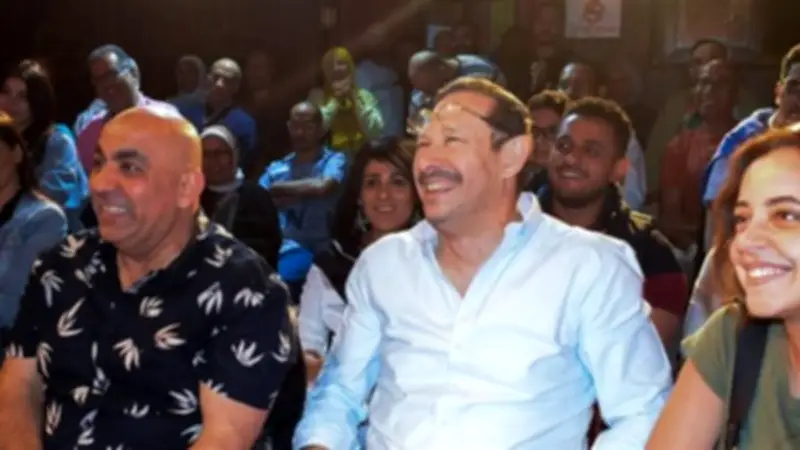 أيمن الشيوي يشيد بعرض "يمين في أول شمال": بهجة وإنسانيات