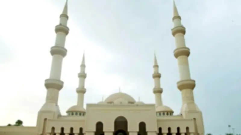 خطبة الجمعة في الإمارات تدعو لتيسير الزواج وتعدد الزوجات لزيادة النسل