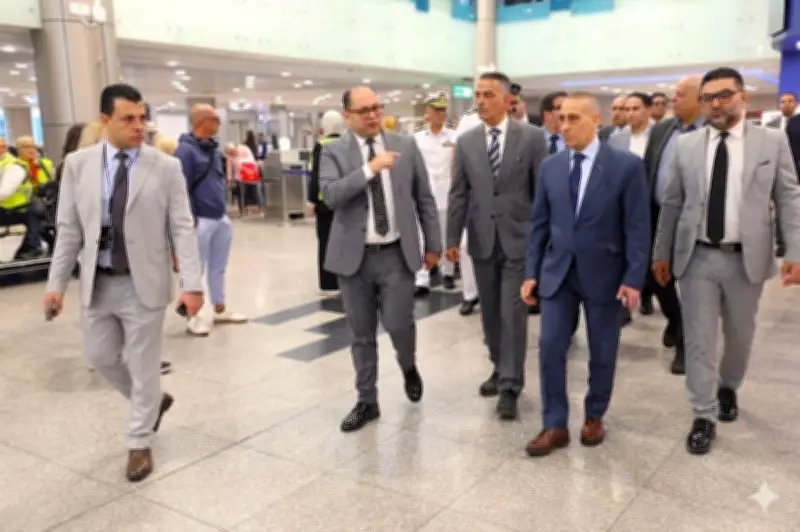 جولة تفقدية بمطار القاهرة الدولي لمراجعة الإجراءات الأمنية والتشغيلية