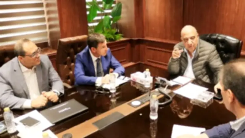 الكهرباء تعمم مبادرة ترشيد الطاقة في المصانع والمستشفيات والفنادق