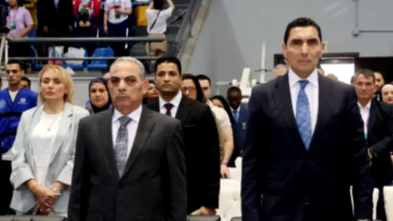 وزير الرياضة ومحافظ الإسماعيلية يفتتحان بطولة العالم لرفع الأثقال للناشئين