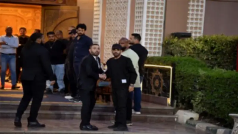 نجوم الفن في عزاء والد حمدي الميرغني بينهم أحمد السقا ومحمد إمام