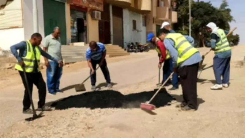 رفع كفاءة الطرق الداخلية بالوادي الجديد في الخارجة والداخلة