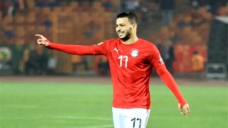 أحمد رمضان بيكهام يقترب من التشكيل الأساسي للأهلي أمام إنبي