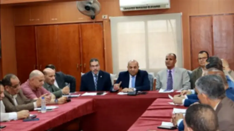 مدير تعليم الدقهلية يضع خارطة طريق امتحانات التيرم الثاني ويشدد على الدقة والتأمين