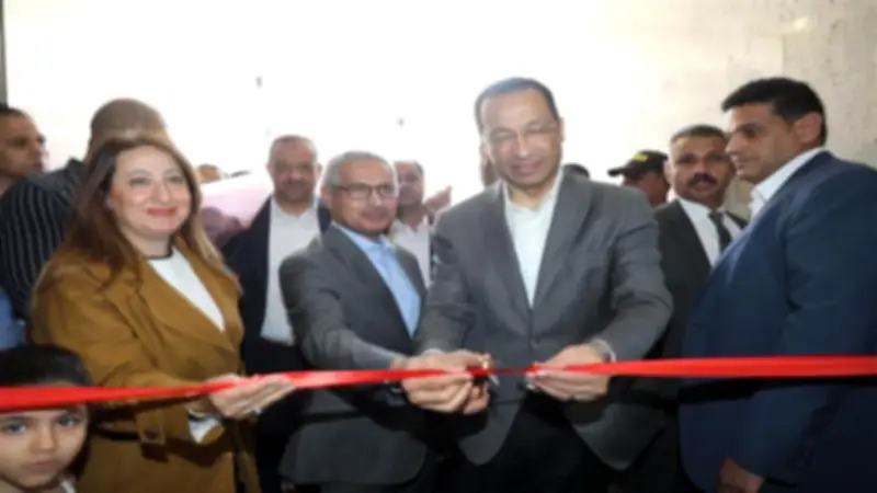 محافظ بني سويف ووزير الاتصالات يفتتحان مكتب البريد العمومي بعد تطويره