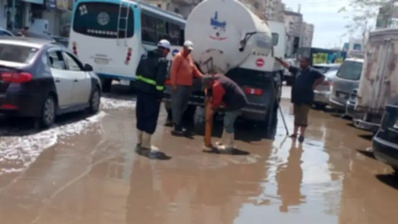 محافظ الدقهلية يتابع جهود رفع تجمعات مياه الأمطار في جميع المراكز