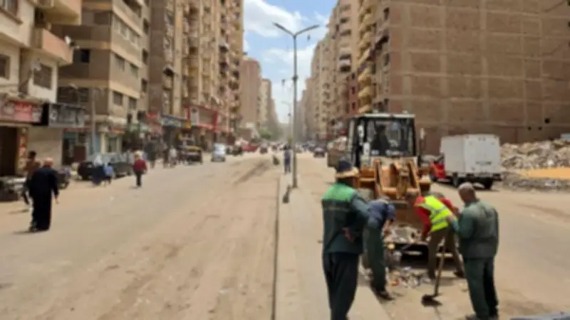 الجيزة تطلق حملة نظافة مكبرة بشارع كعبيش فيصل لتحسين الطريق