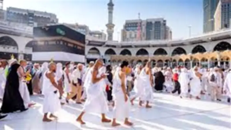 الحكمة من جعل الكعبة على يسار الطائف وفضل الطواف سبعة أشواط