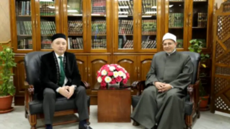 سلامة داود: الأزهر تقدم دعماً كاملاً لجامعة نور مبارك لتعزيز النشاط العلمي