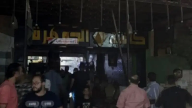 محافظ الجيزة يغلق مقاهي مخالفة في حملة ليلية بشوارع العجوزة والدقي
