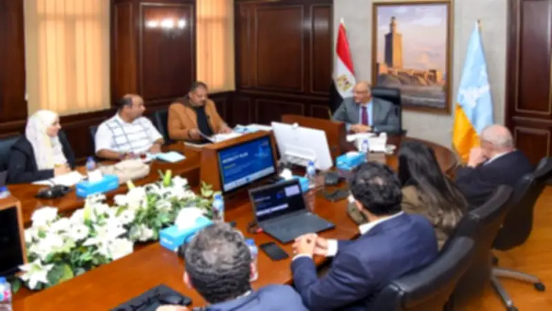 محافظ الإسكندرية يبحث مع «الأنفاق» امتداد مترو أبو قير للعجمي