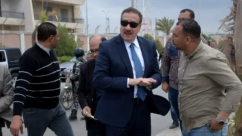 محافظ بورسعيد يتابع أعمال التشجير والتطوير بمدخل الرسوة الجنوبي